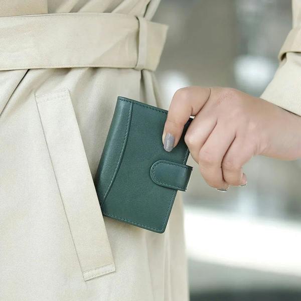 RFID Leather Credit Card Holder R602FGRN 6