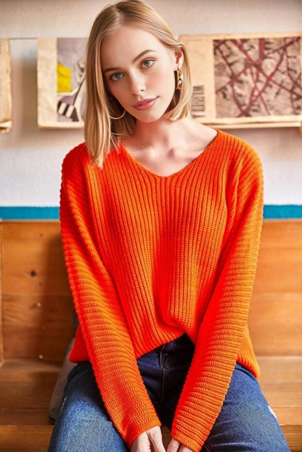 Hoxton Gal V-Neck Fisherman’s Rib Knit Oversized Sweater