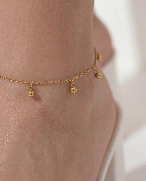 Elk & Bloom Tiny 14K Gold Beaded Drop Satellite Anklet