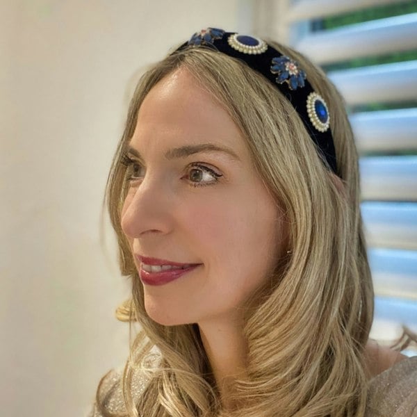 Navy blue headband, velvet band, adorned with pearls, oval blue gemstones, floral crystal clusters, rhinestone halo embellishments, vintage inspired style, statement decorative hair accessory, elegant gift for her
