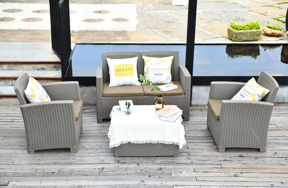 Homeology SANTANA 4 Piece PE Rattan 4-Seater with Cushions Garden Furniture and Coffee Table Set in Greige