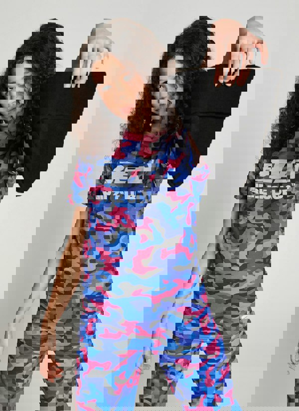 Beat Girlz Club Roller T-Shirt - Shocking Pink Camo