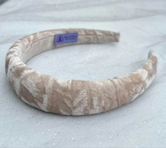 Cream velvet headband, crushed velvet texture, soft padded band, elegant neutral accessory, versatile and stylish hairband

