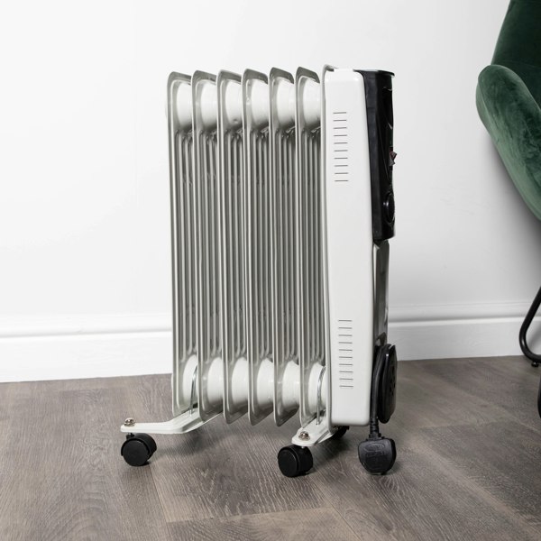 Samuel Alexander 1.5kw 7 Fin Oil Radiator Heater with Adjustable Thermostat