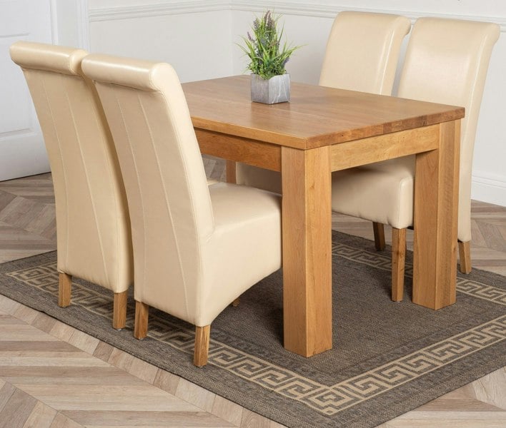 That's Furniture Dakota Small Oak Dining Table with Montana Leather Chairs
