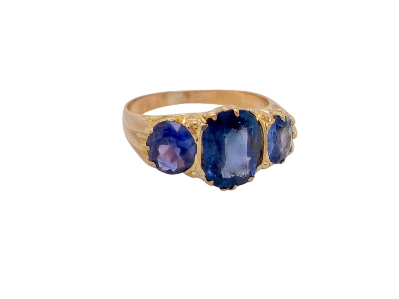 three stone sapphire ring