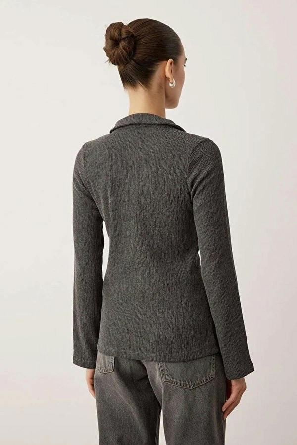 WOVCOR Polo Collar Gathered Button-Down Fitted Stretch Knit Blouse