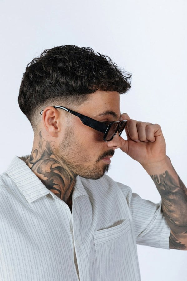 SVNX Rectangle Sunglasses in Black