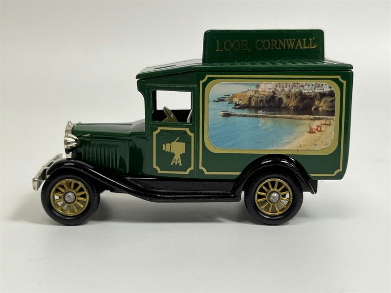 MCSlots View Vans The Collectable Souvenir Looe Cornwall View Vans VV01D S8