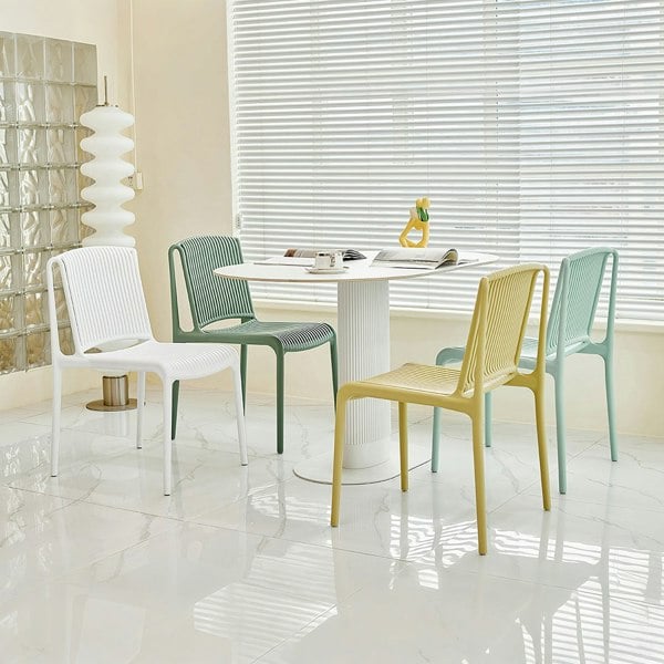 Weilai Concept Upton Plastic Dining Chair