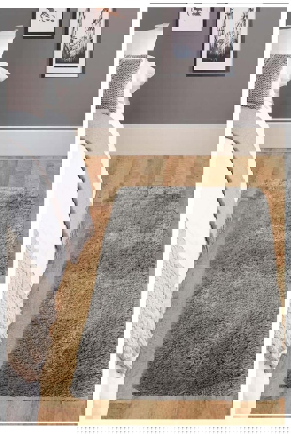 Machine Washable Shaggy Rug Plain Design in Grey – The Rugs