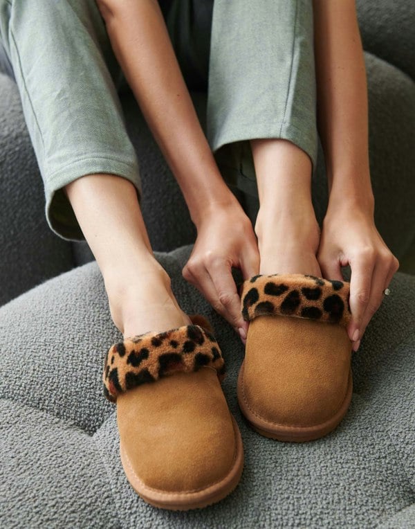 Women's Bracken Sheepskin and Suede Slippers – Leopard - British Boxers