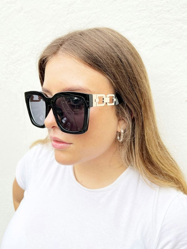 SVNX Oversized Sunglasses with Gold chain detail