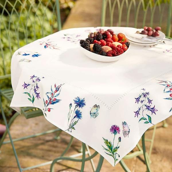 Museum Selection Summer Blooms Tablecloth - Kitchen Essential