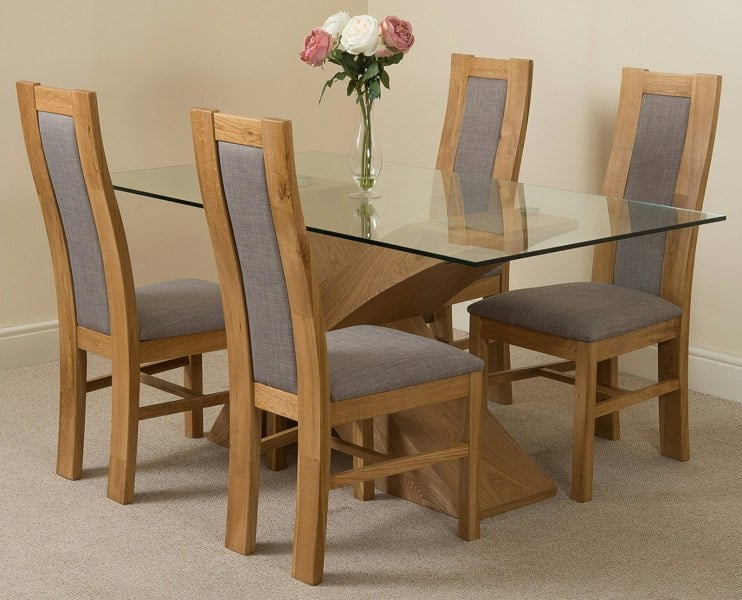 That's Furniture Valencia Oak Small Glass Dining Table & Stanford Oak Chairs
