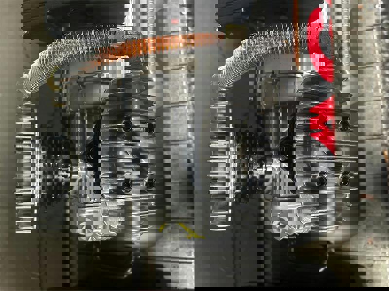 Heavy Duty Electric Air Compressor 100L 250LPM 8 BAR / 115PSI (3HP 2.2KW Garage Workshop)