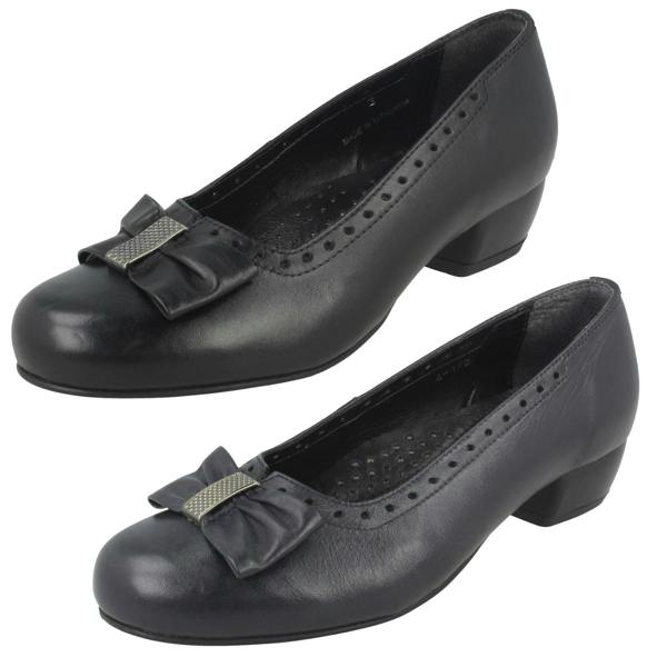 Da Bella Ladies Da Bella Slip On Court Shoes Judith