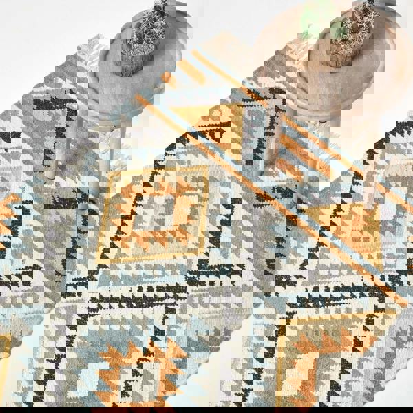 HOMESCAPES Agra Handwoven Diamond Kilim Wool Rug