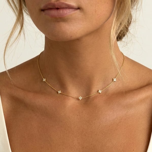 MUCHV Gold or Silver Plated Flower Charm Necklace