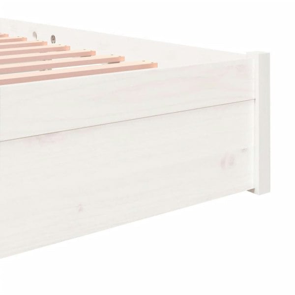 Berkfield Bed Frame White Solid Wood 140x190 cm