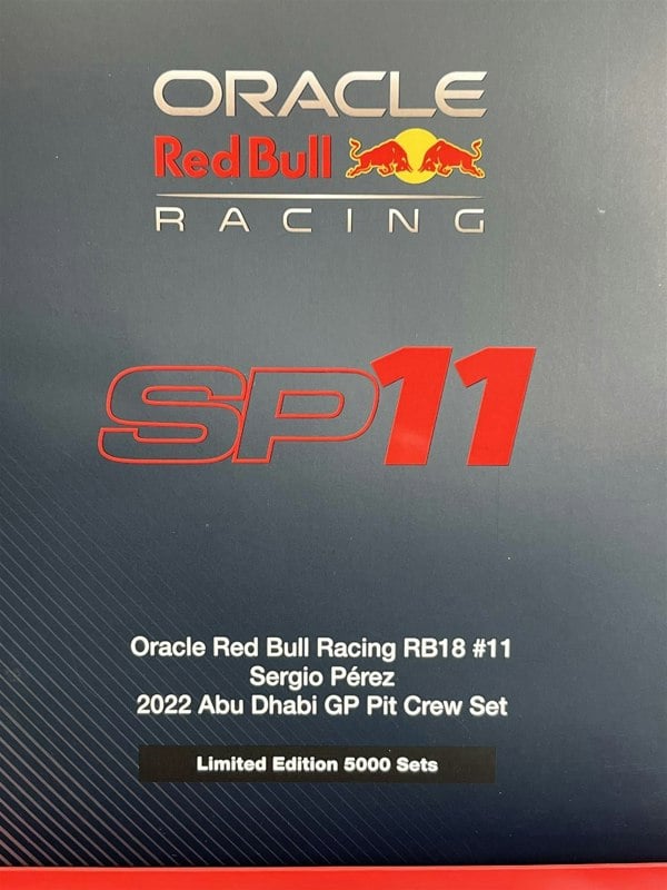 Mini GT Sergio Perez Red Bull RB18#11 2022 Abu Dhabi GP Pit Crew Set 1:64 Mini GT MGTS0008