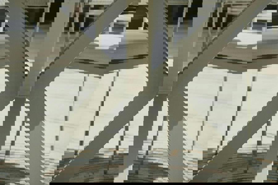 Garden Impressions Edison Natural - Four Seater Round Dining Suite with Barcelona Chairs