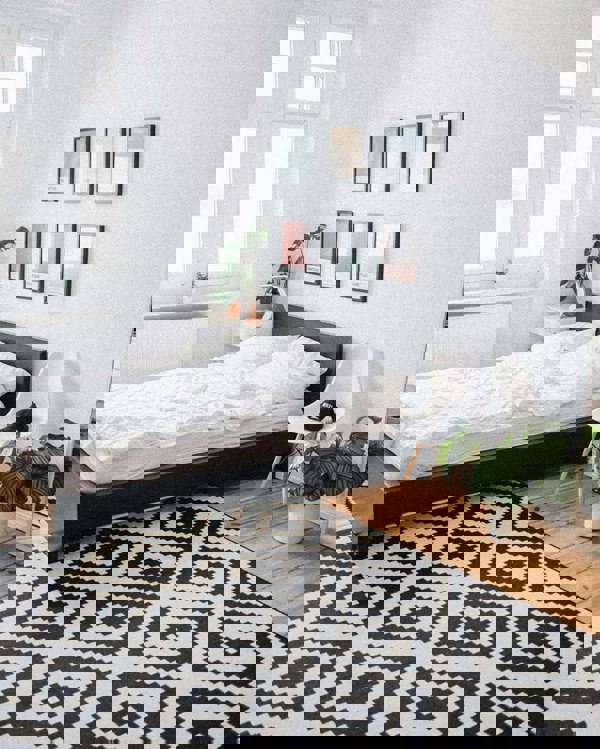 Machine Washable Black &amp; White Rug and Mat | The Rugs