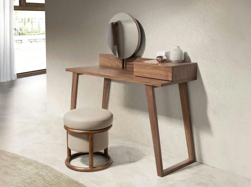 Angel Cerdá Walnut Dressing Table With Mirror 7000
