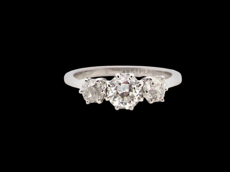 3 stone Diamond Ring