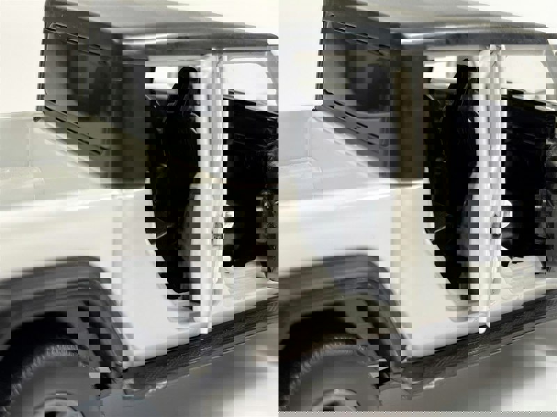 Tayumo Jeep Gladiator White LHD 1:32 Scale - Light & Sound Tayumo 32170026