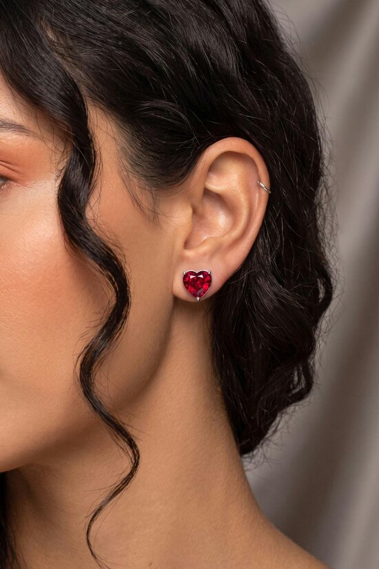 Latelita Amore Heart Garnet Stud Earrings Silver