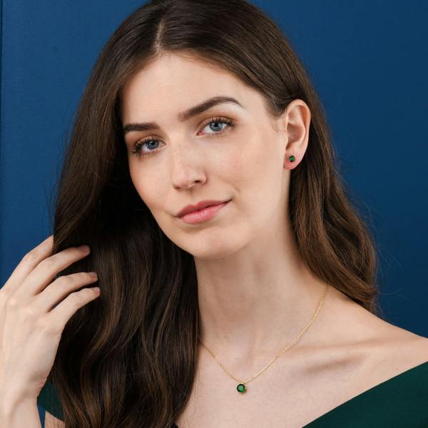 namana Gold Plated 925 Sterling Silver Round Green Solitaire Pendant Necklace For Women