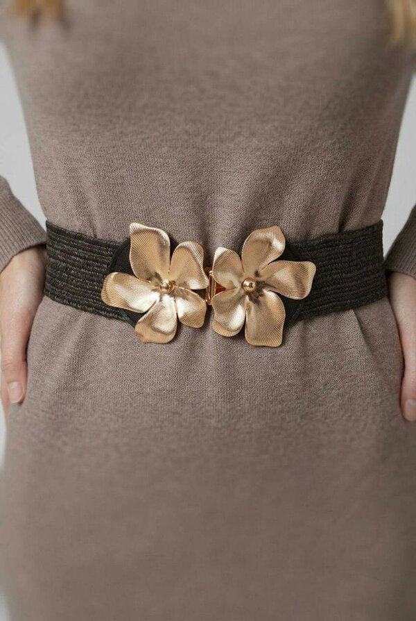 Izabel London Metallic Floral Buckle Woven Waist Belt