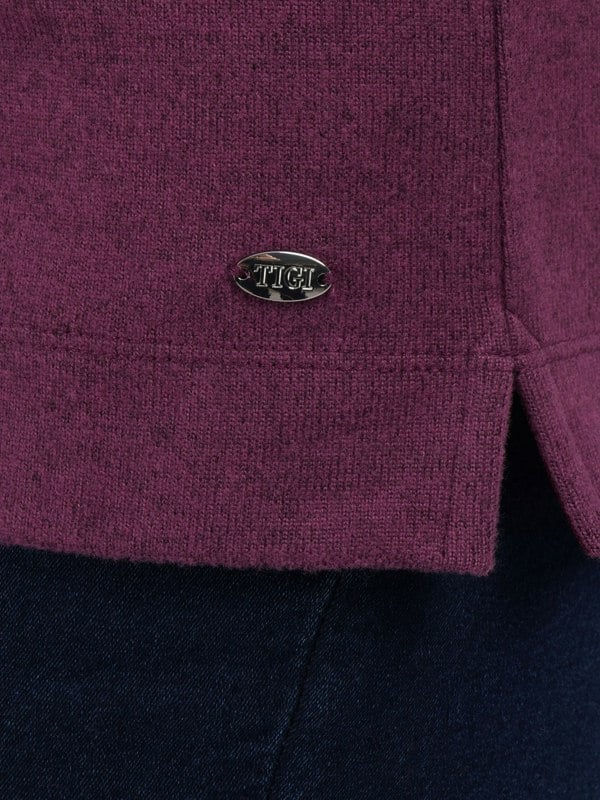 TIGI-Wear Decorative Neckline Top