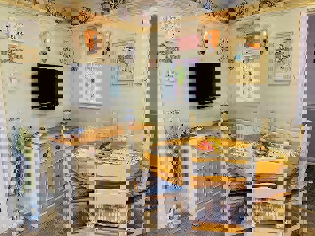 Rustic Hearts Aglow – Wooden Love Heart Wall Light