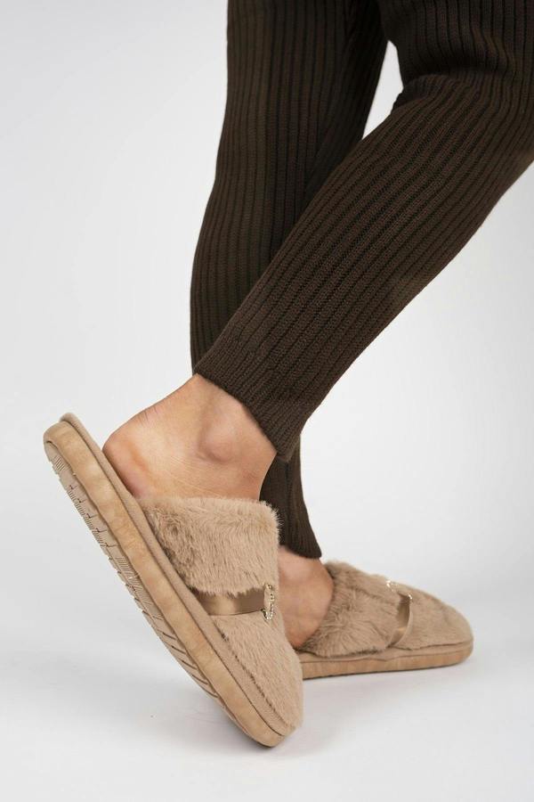 Noelia Faux Fur Slip-on Slippers With Gold Chain Detail - Mocha