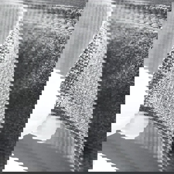 Hook and Loop Fastening on York Barbell Adjustable Training Belt