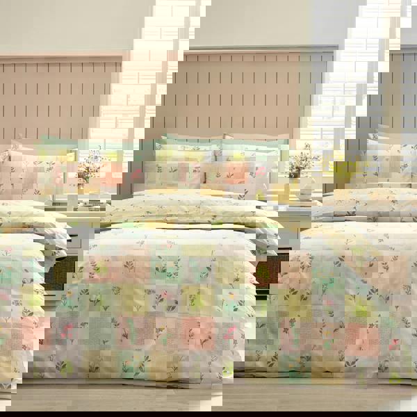 Catherine Lansfield Daisy Patchwork Reversible Duvet Cover Set Yellow