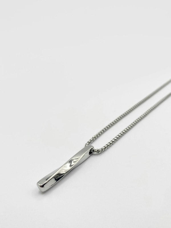 SVNX Layered Pendant Necklace in Silver Colour