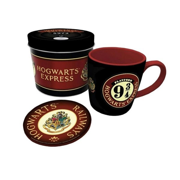 Harry Potter Platform 9 3/4 Crest Gift Set - Red/Black