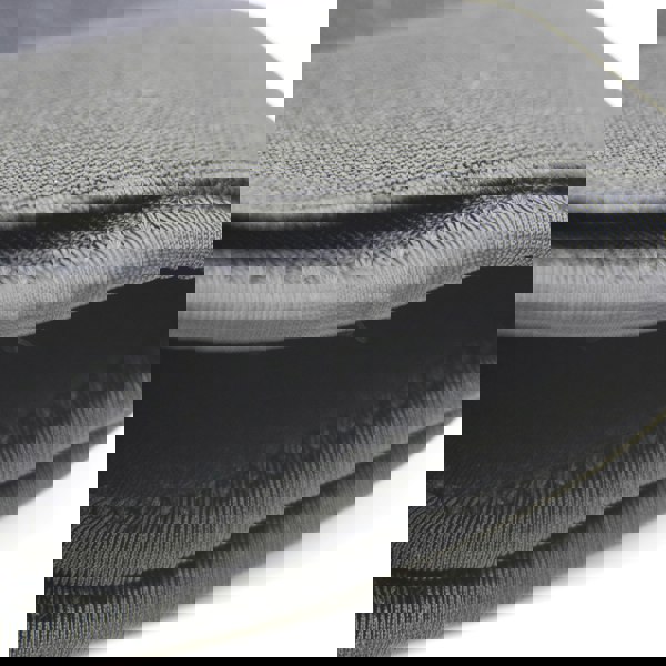 Hook and Loop Fastening on Running Knee Sleeve