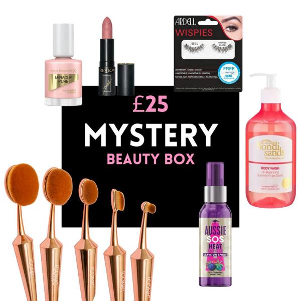 Jaks Beauty Parlour £25 Mystery Beauty Box - Worth £50