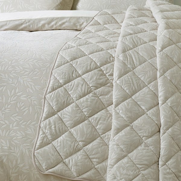 Catherine Lansfield Corded Leaves Quilted Bedspread Champagne Gold