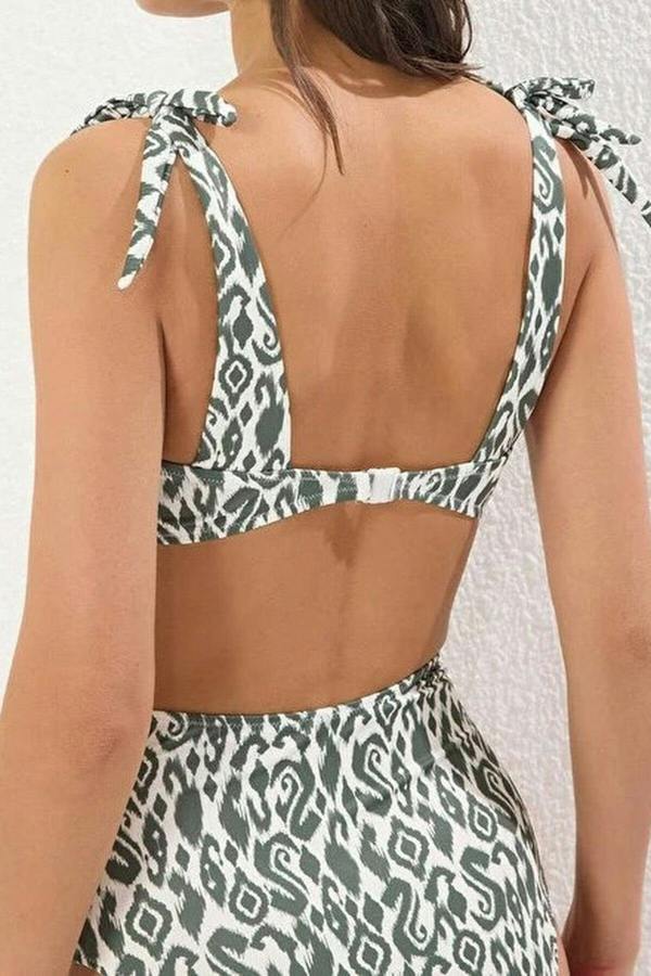 WOVCOR Patterned Knotted Triangle Covered Bikini Top