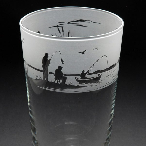 Glyptic Glass Art Fishing Pint Glass - Hand Etched/Engraved Gift