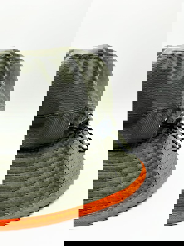 SVNX ARCHER Nylon bucket hat with contrast trim and drawstring in moss