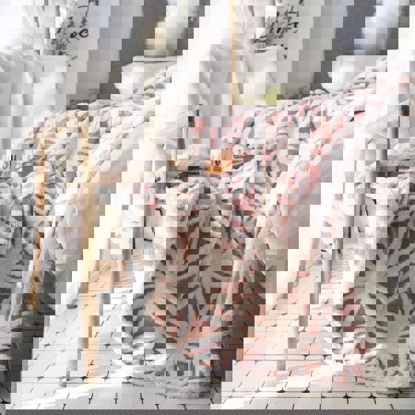 TU33 Blanket-Weilai Concept-Weilai Concept