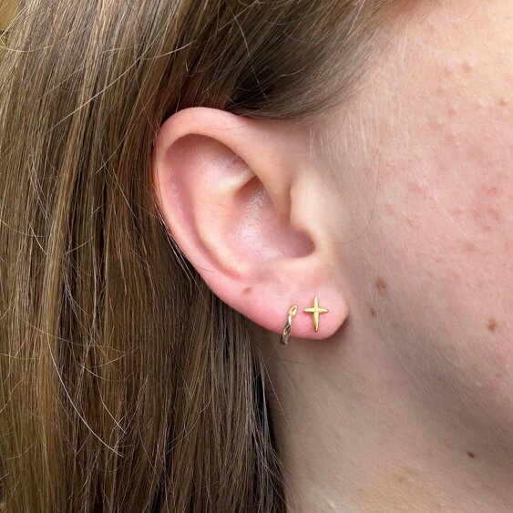 Reeves & Reeves Little Kiss Studs
