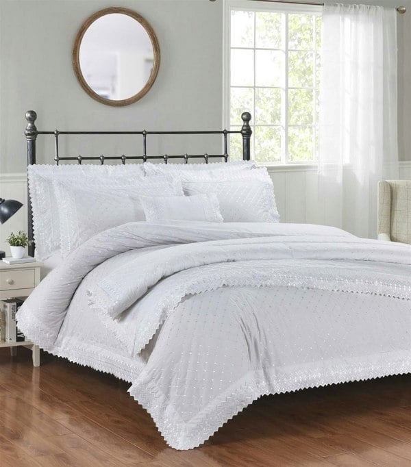 HomeSpace Direct Brentford Bedspread