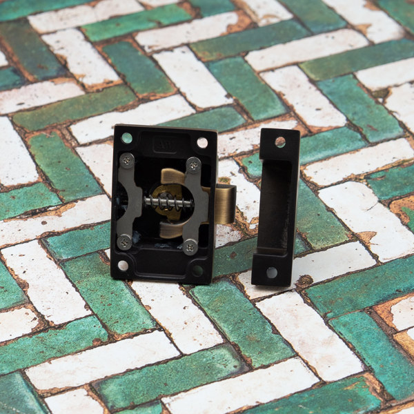 Handle & Home Antique Brass Cabinet Latch